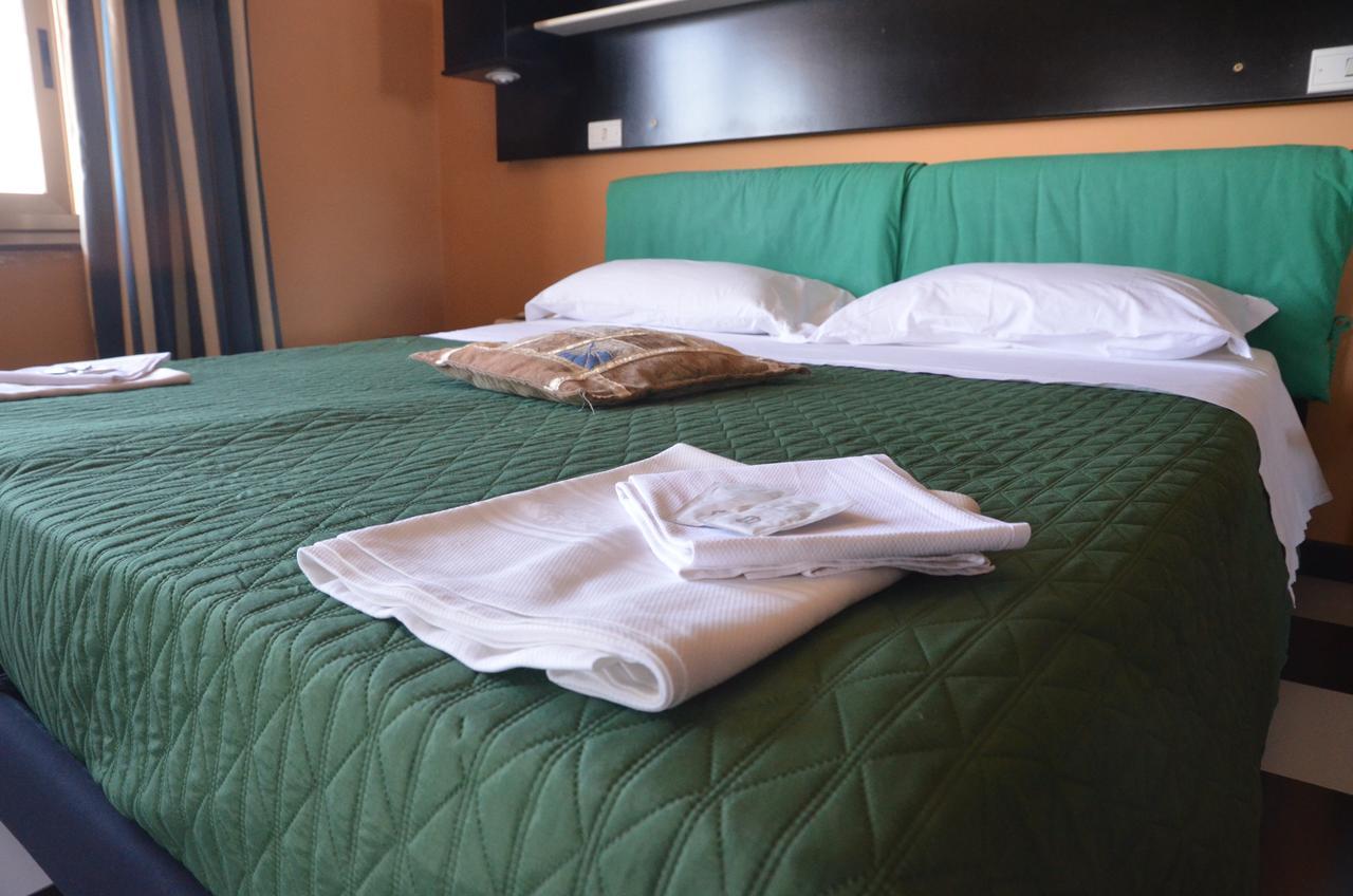 La Nuova Quercia Hotel Белпасо Екстериор снимка